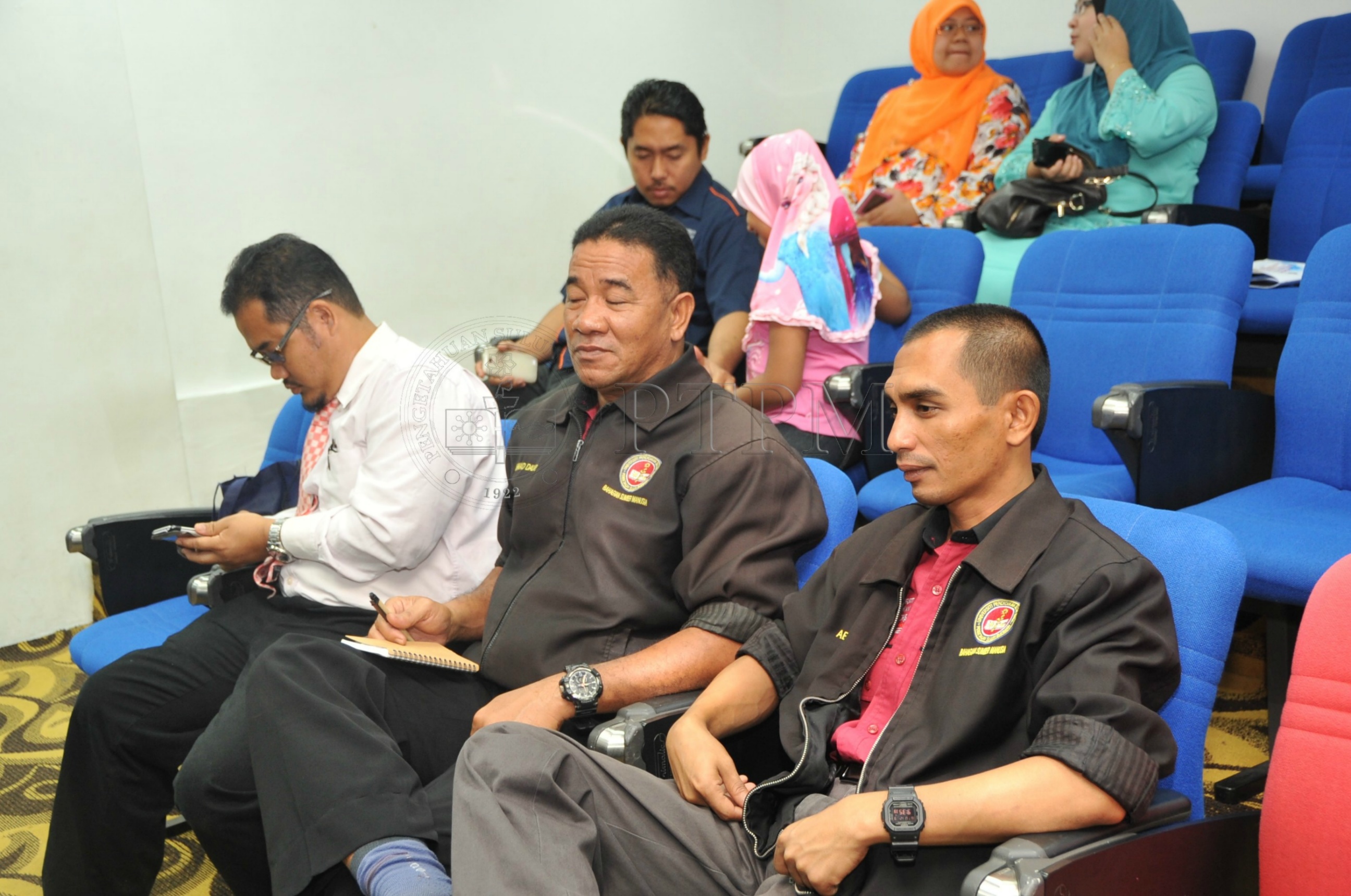 PRO 14 126 KIKPRO 2282